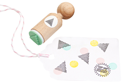 Driehoek gestipt stempel | Miss Honeybird Mini